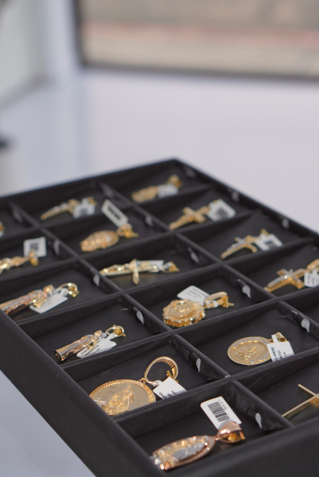 PENDANTS