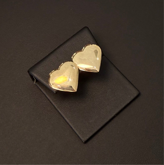 Aretes Corazones Planos