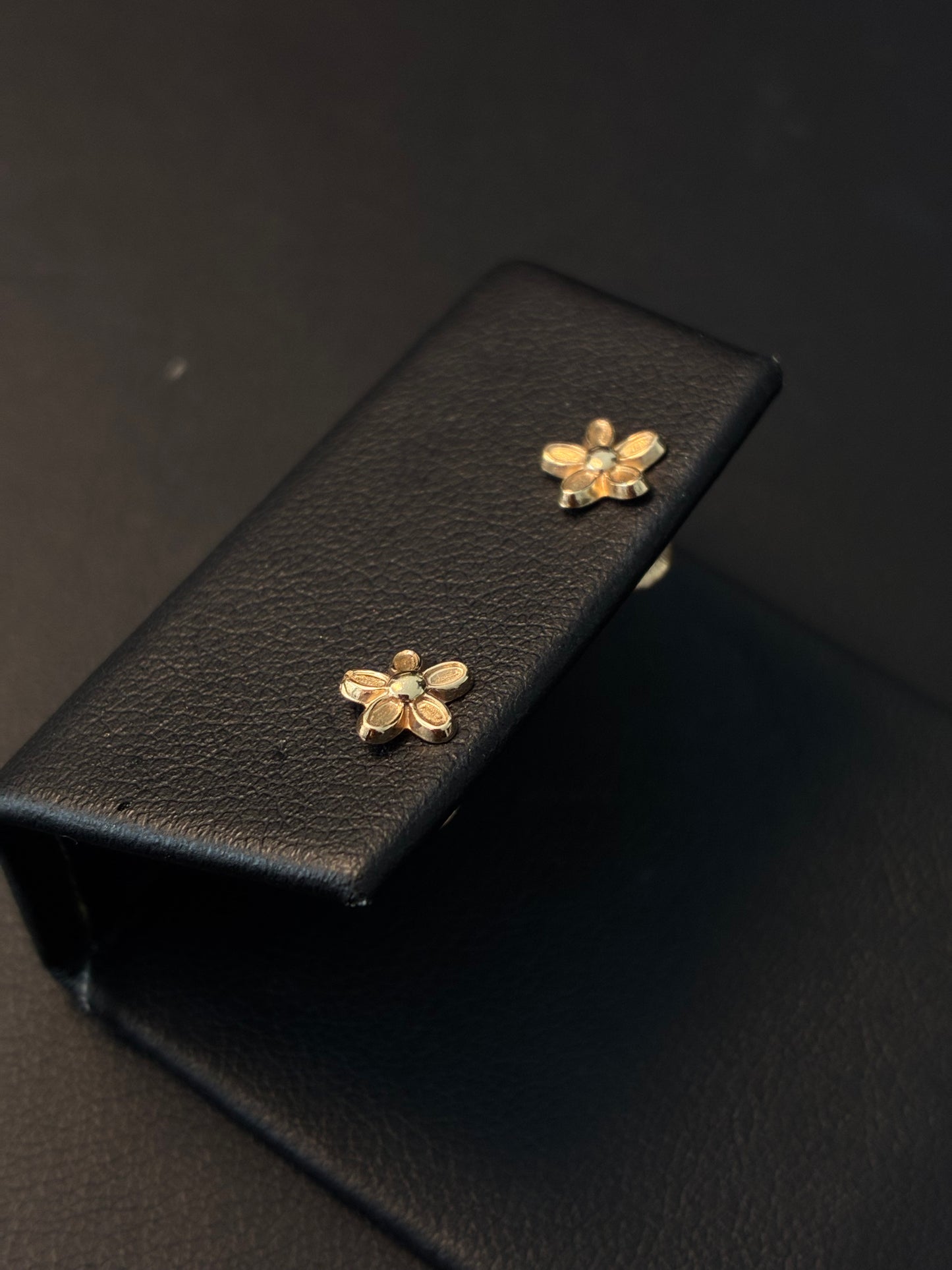 ARETES MINI FLOWER